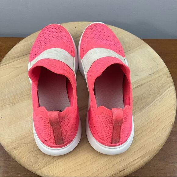 APL TechLoom Bliss Women’s Sz 8 Pink White Shoe Sneaker Knit Athletic Workout - Picture 7 of 8